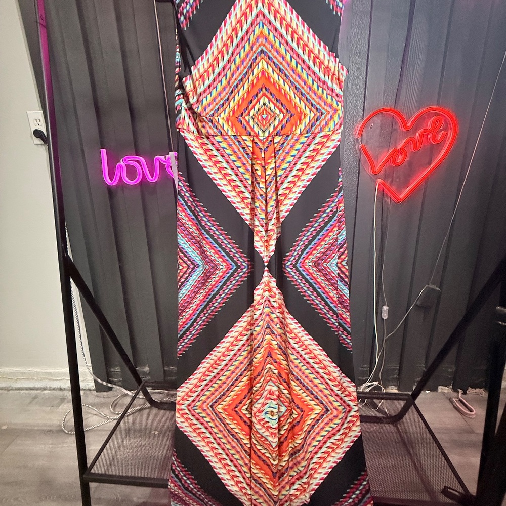 Vibrant geometric maxi dress Size 1 - Picture 8 of 8